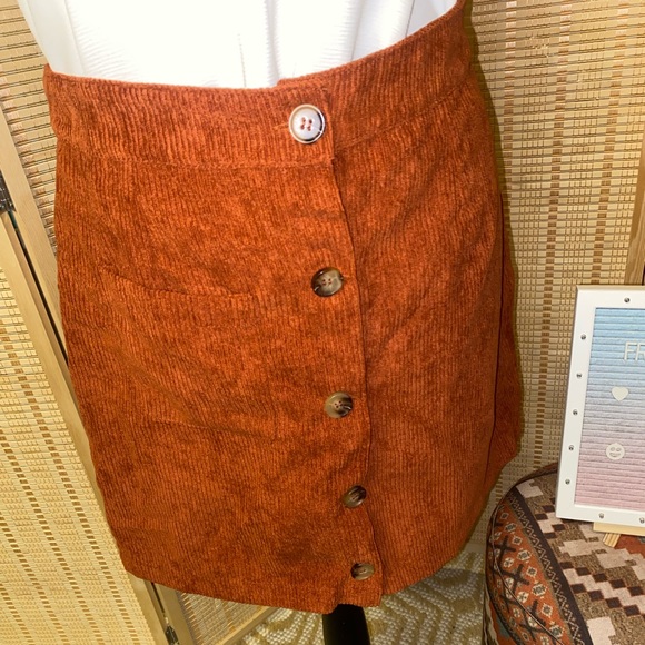 EUC SHEIN Corduroy Skirt - Picture 2 of 5